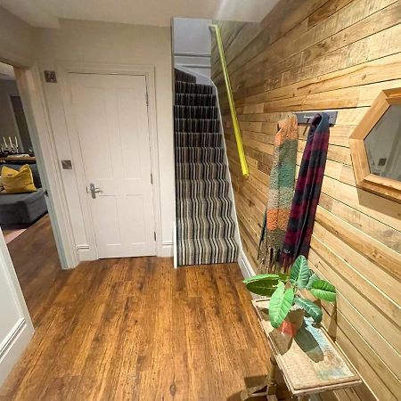Stunning Brighton Seaside 2-Bedroom Townhouse With Patio, Sleeps 6 Экстерьер фото